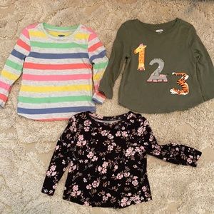 3 Old Navy Long sleeve shirts